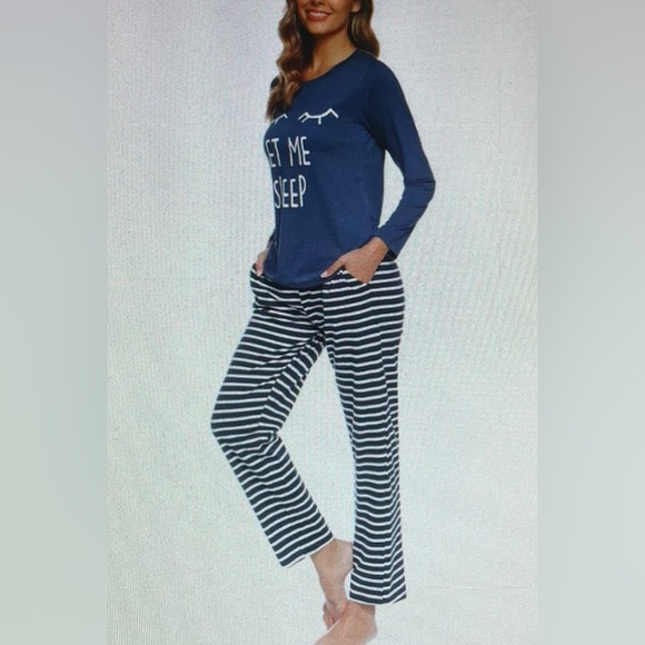 NWT Women’s Long Sleeve Pajamas Set Solid Top And  Striped Pants Soft Pjs Set. - Picture 12 of 14